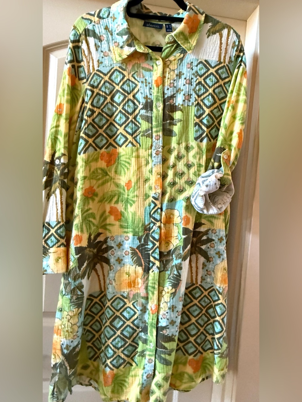 Relaxed Fit Woman’s Tropical Print sz M Shirt Dress Gauzy Midi Coastal Grandma